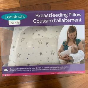 Breastfeeding pillow